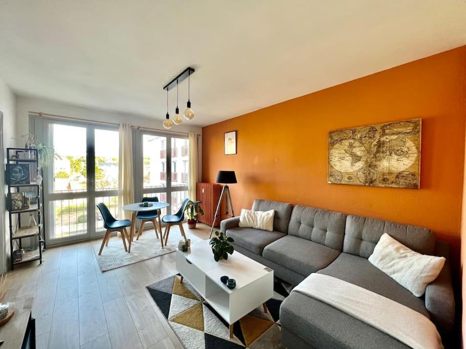 Apartament Le P'Tit Anatole - Joli T2 Avec Parking Poitiers Zewnętrze zdjęcie