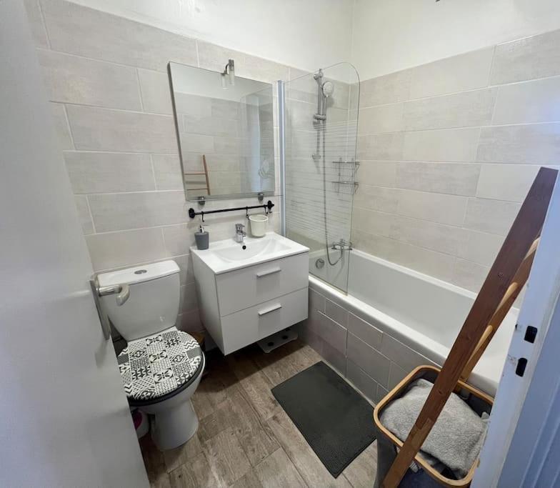 Apartament Le P'Tit Anatole - Joli T2 Avec Parking Poitiers Zewnętrze zdjęcie